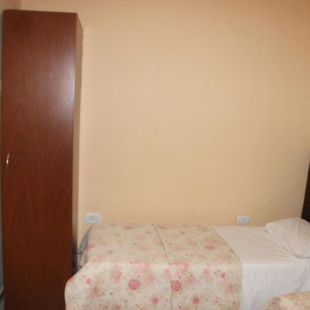 Cv Apart Resistencia Luaran gambar