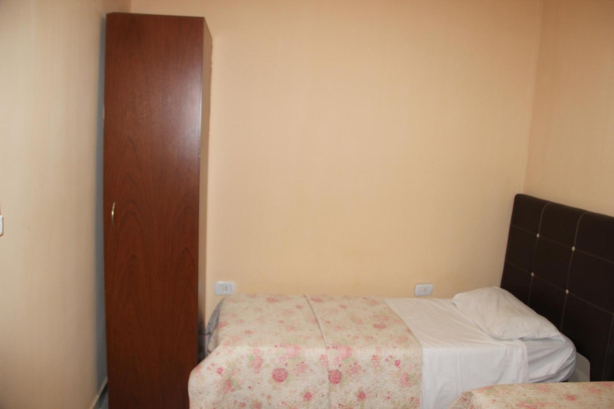 Cv Apart Resistencia Luaran gambar